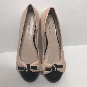 Adrienne Vittadini Nude Flat shoes Size 9